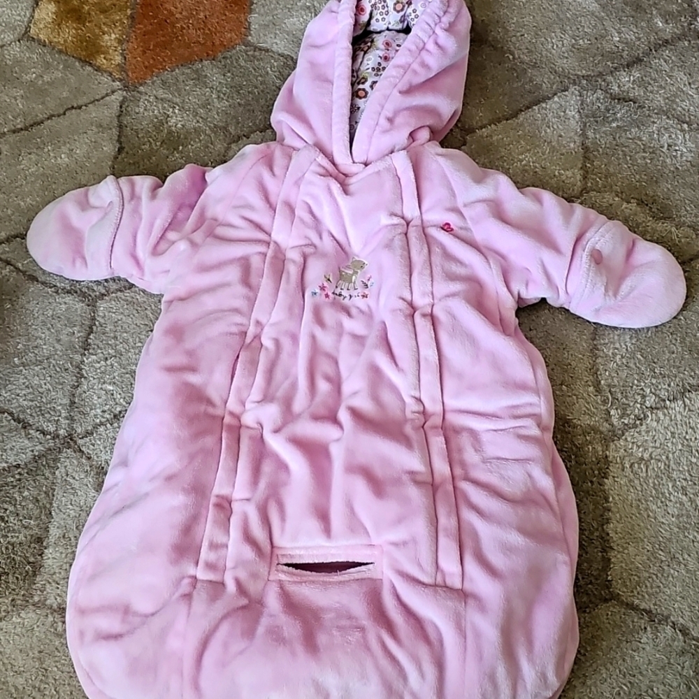 Infant carseat suit 0-6 months